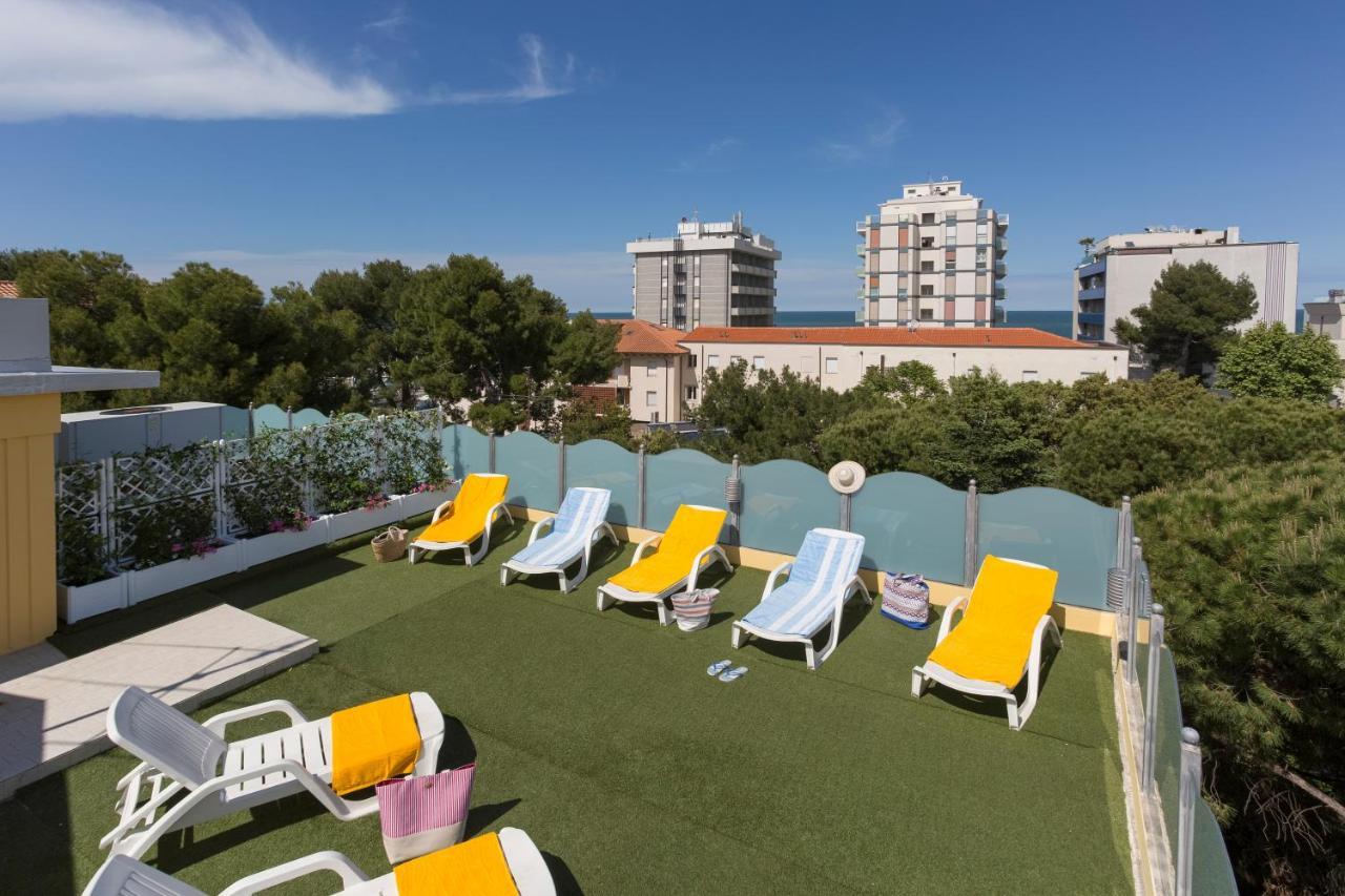 Mansarda Cannes Riccione Kültér fotó
